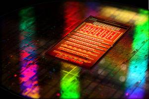 IBM Research: Nanophotonik-Chip soll Exascale-Computing ermöglichen